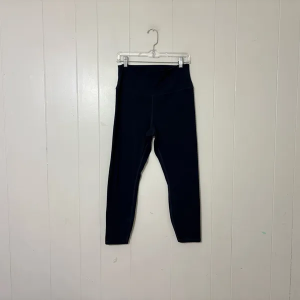 Quince Ultra Form High Rise Capri Leggings Navy Blue L Athleisure Workout Yoga - Image 2