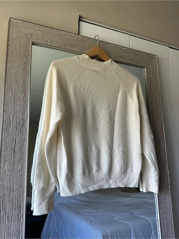 Everlane 100% Cashmere Ivory Crew Neck Sweater Size Large - Image 2