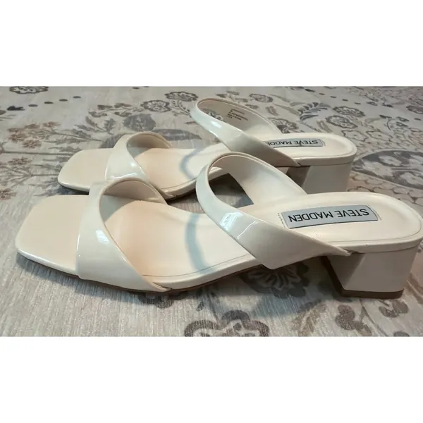 Steve Madden Astrah White Patent Block Heel Sandals Size 7 - Image 3