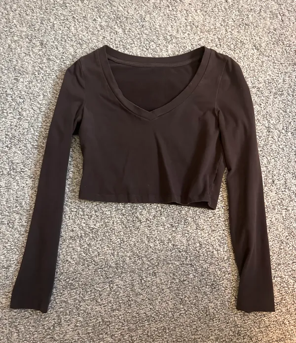SheIn Basics Brown Long Sleeve Crop Top - Image 2