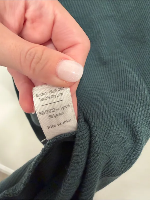 Marine Layer Dark Green Ribbed Mock Neck Short Sleeve Top‎ Size Small - Image 5