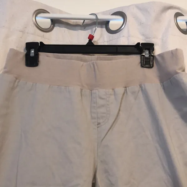 🔹 4 for $30 Oh Baby Khaki Capris - Image 2