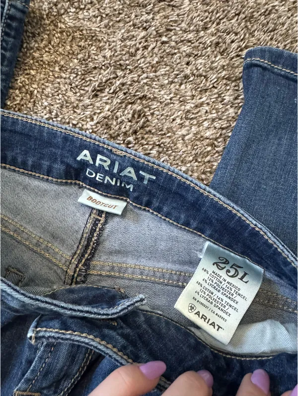 Ariat Bootcut Jeans - Image 2