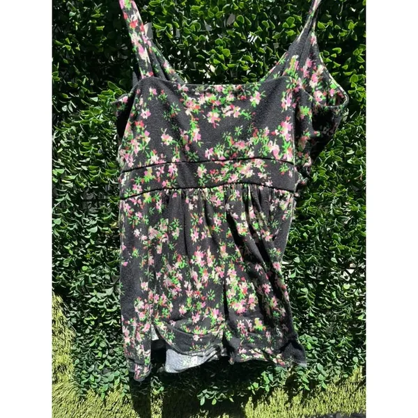 Venus Womens Small Floral Crossover‎ Empire Waist Camisole Tank Top Black Pink - Image 4
