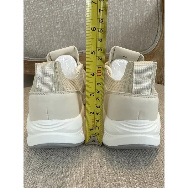 Outwoods Women's lightweight athletic mom sneaker resort travel cream color 6.5 comfort - Image 13