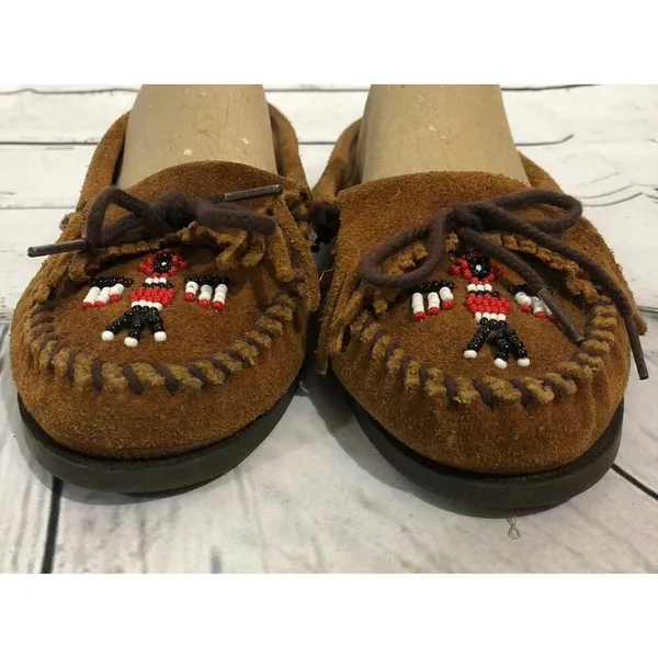 Minnetonka Moccasins Thunderbird Boat Moc Brown beaded size 8.5 - Image 5