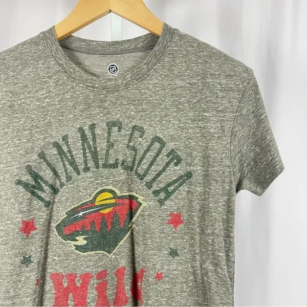NHL Womens Medium Minnesota Wild Nature Graphic Tee Shirt Crewneck Heather Grey - Image 8