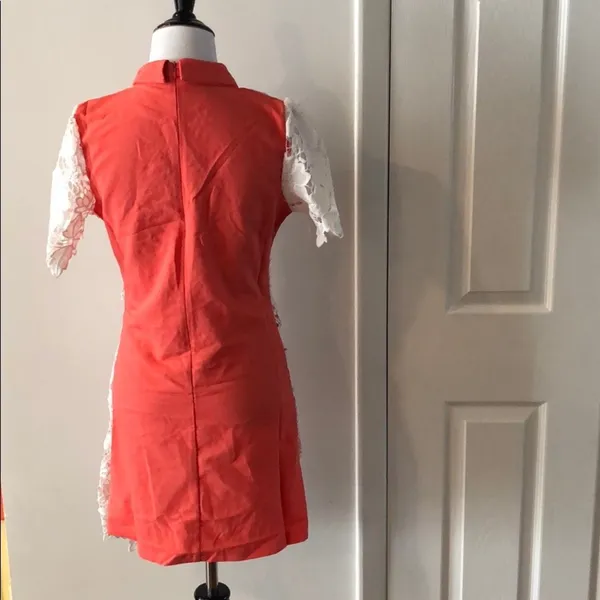 Coral Ivory Floral Lace Collared Sheath Mini Dress Size M NWT - Image 8