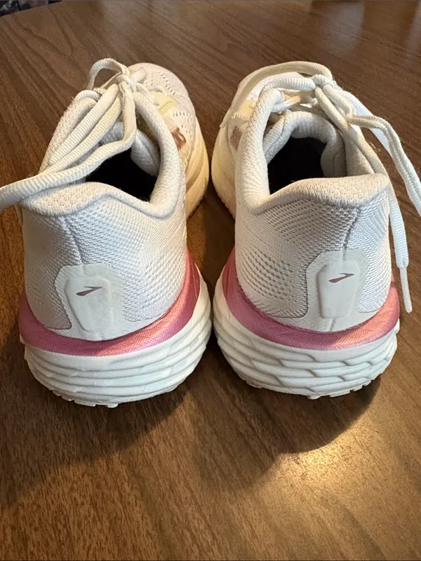 Brooks Size 7.5 Launch 12 Women's White and Pink Athletic Running Shoes - Image 4