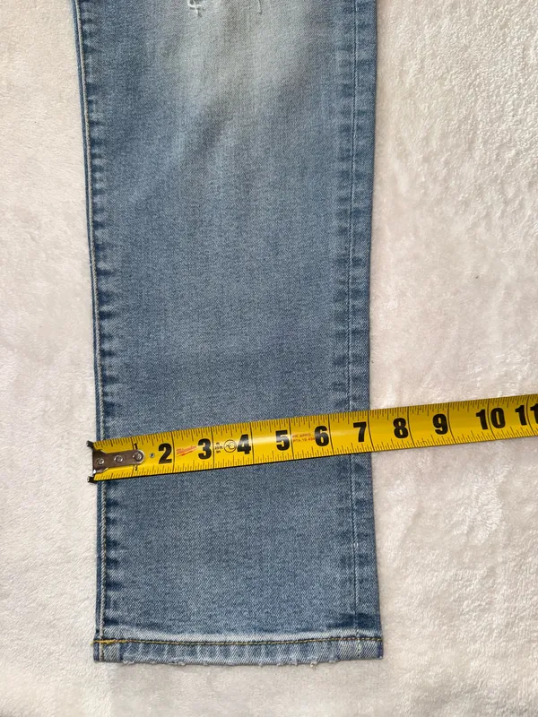 True Religion Jeans Women’s Skinny Danny Tapered size 33 - Image 5