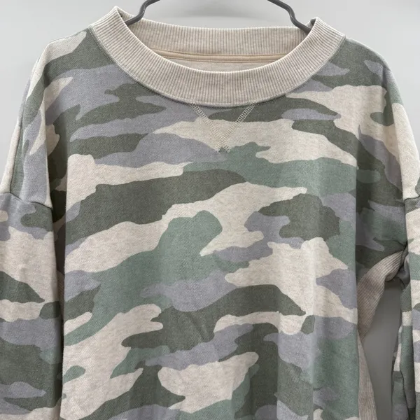 Aerie Good Vibes Oversized Gray Green Camo Print Long Sleeve Sweater Sz‎ M - Image 2
