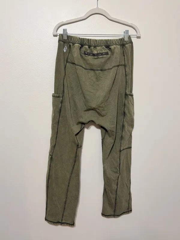 Free People Movement Hot Shot Baggy Pants Olive Army Green Size Small EUC - Image 6