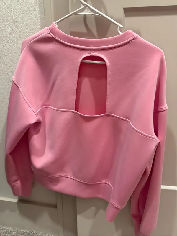 pink all in motion crewneck - Image 3
