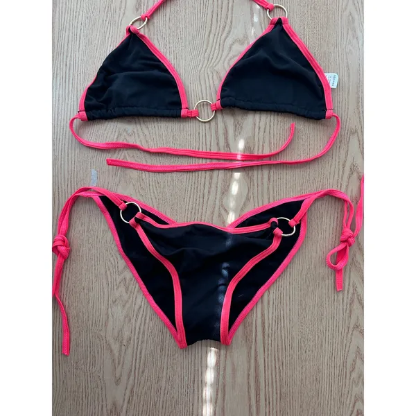 B45 New Womens AMI Sexy 2Pc Black Coral String Bikini Set Gold Ring Medium/Large - Image 2