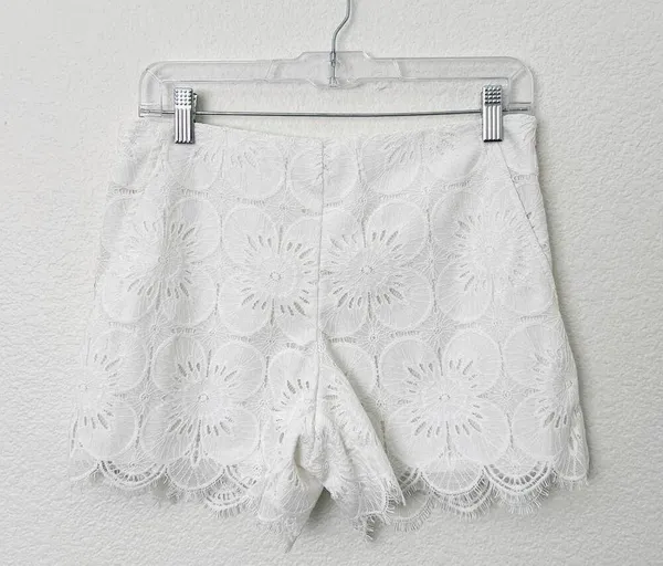 [Trina Turk] Cece White Lace Eyelet Scalloped Hem Mid Rise Shorts Bridal Size 4 - Image 2