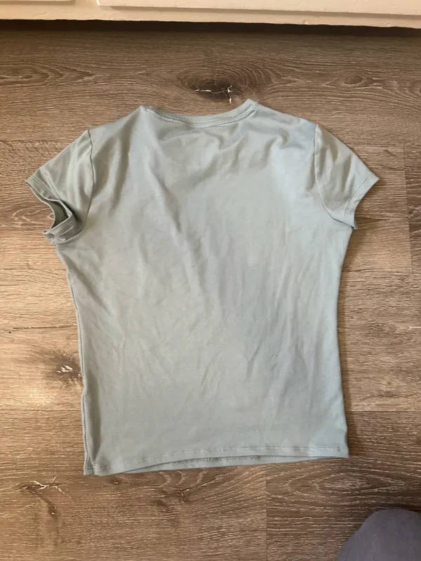 Hollister Short Sleeve Crew Tee in Sage - Image 5