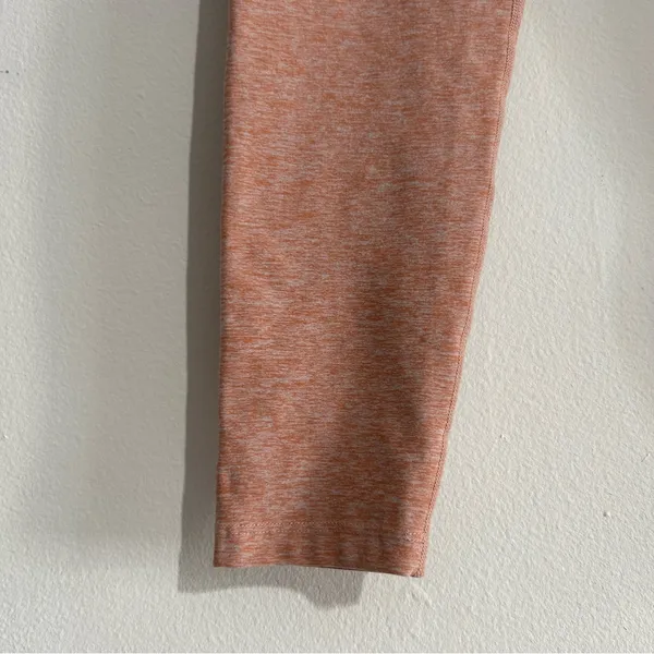 Beyond Yoga Peach Orange Spacedye Caught in the Midi Leggings Size Large Workout - Image 4