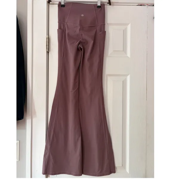 Athleta Salutation Stash Flare Pant‎ Mauve Purple XXS High Rise Powervita Yoga - Image 5