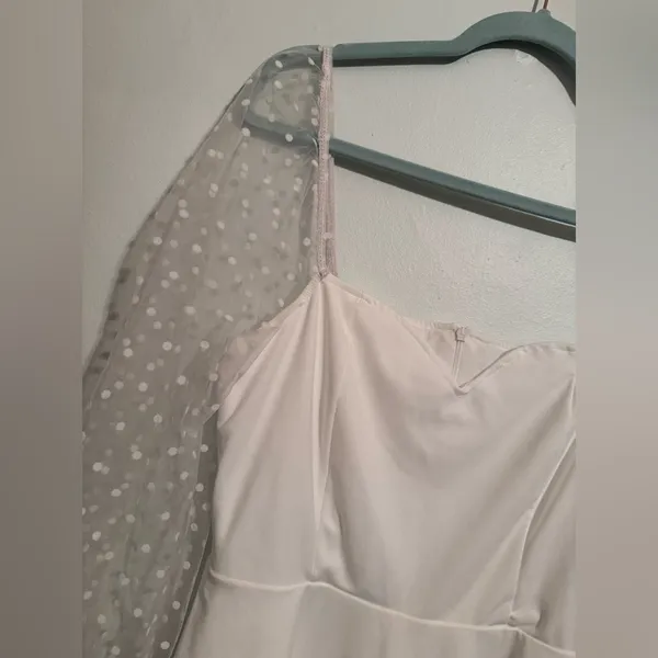 White Bubble Sleeve Dress Size L - Image 4