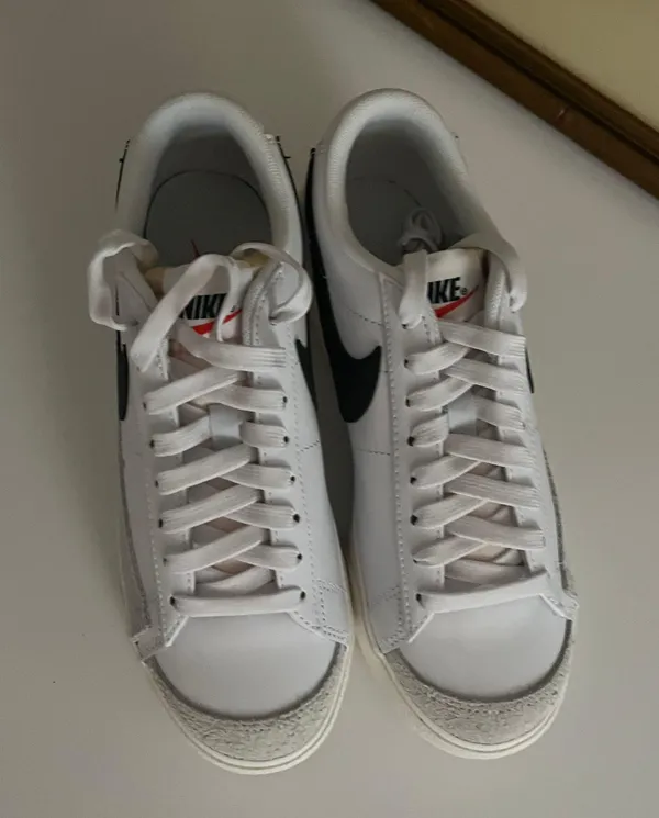 Nike Platform Low Blazers - Image 3