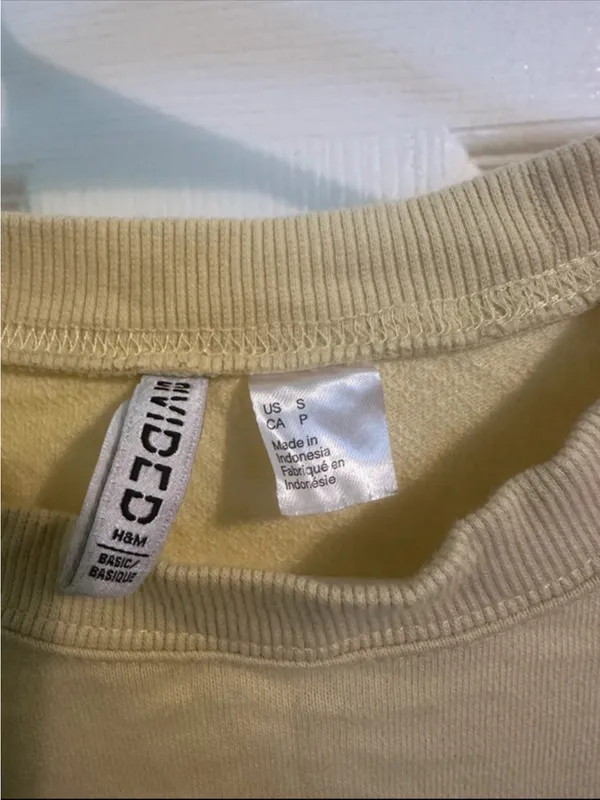 H&M Pale Yellow Crewneck Sweater - Image 2