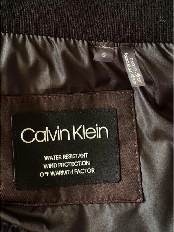 Vintage Y2K Calvin Klein Oversized Burgundy Puffer Retro 00s Jacket size small - Image 6