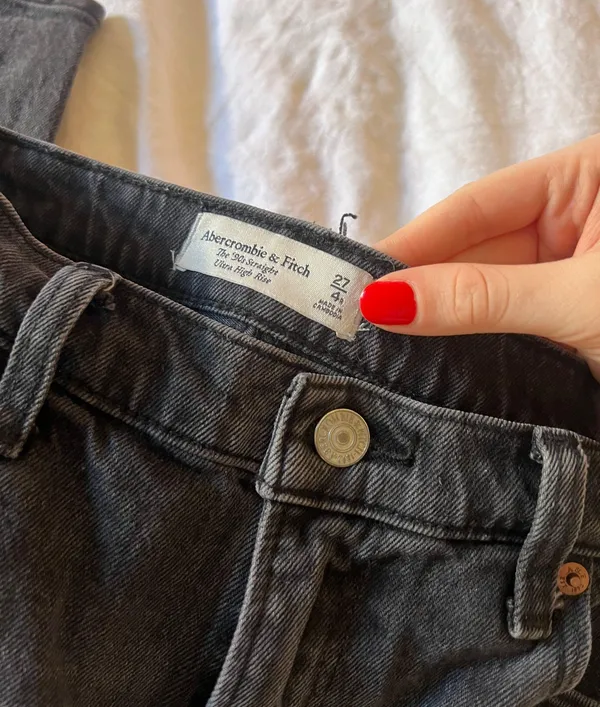 Abercrombie Jeans - Image 2
