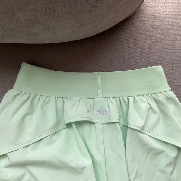 Alo Yoga Match Point Short Spearmint S - Image 6