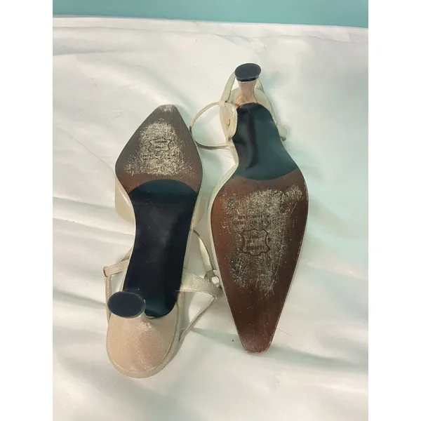 Stuart Weitzman Glistening Pointed Toe Ankle Strap Heels Beige Size 7.5M S-256‎ - Image 10