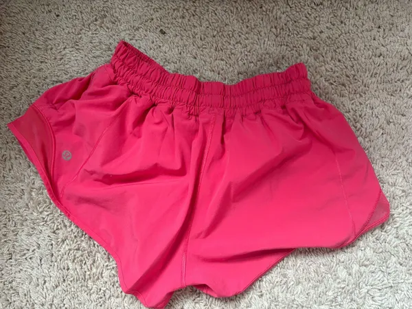 Hotty Hot Low-Rise Lined Short 2.5" - Image 3