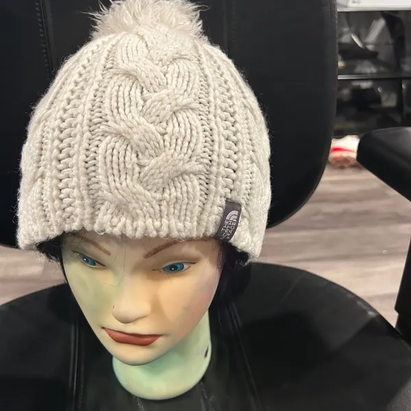 The North Face Off White Cable Knit Beanie - Image 6