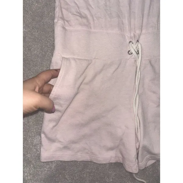 Monrow Women's V-Neck‎ Sleeveless Pockets Short Romper Pink Size XS - Image 3