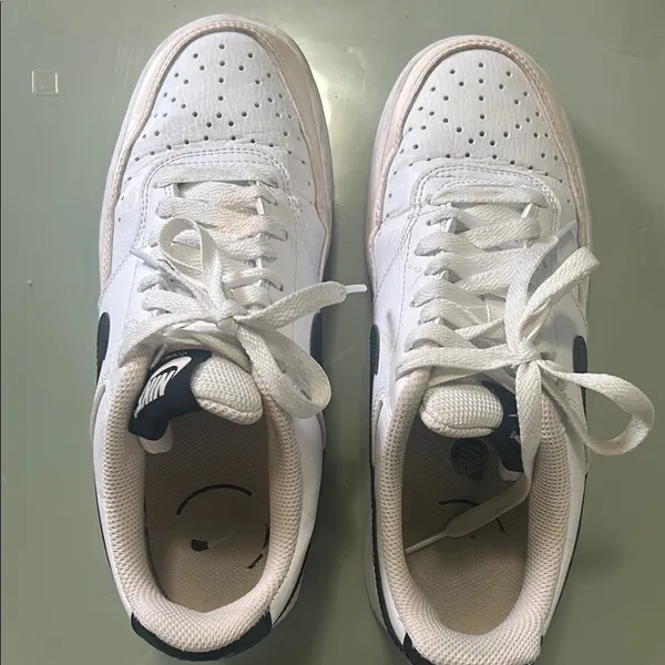 Nike White and Black Sneakers - Image 2