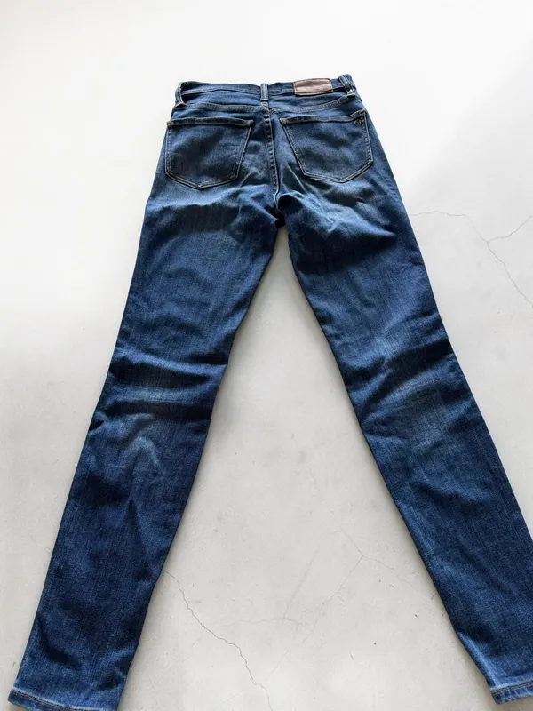 Madewell 10" High-Rise Skinny Jeans‎ in Dark Wash Size 25 - Image 4