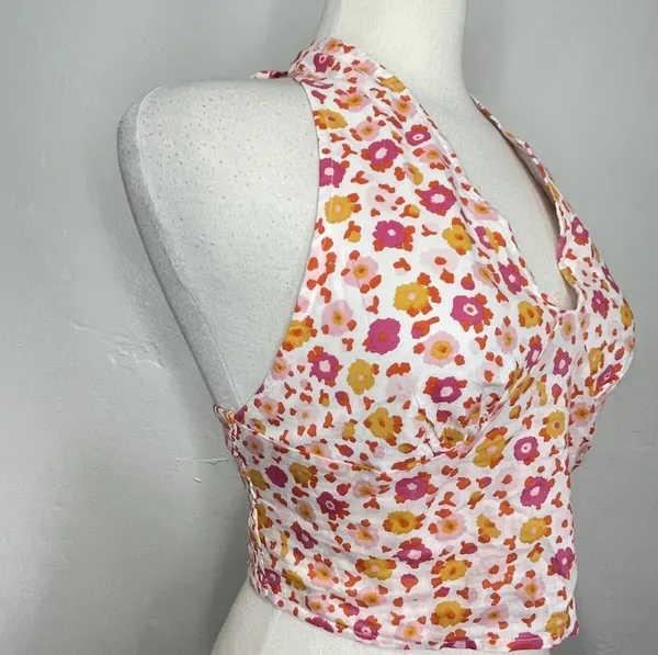 BP NWT Orange/Red/White Floral Halter Top - Image 3
