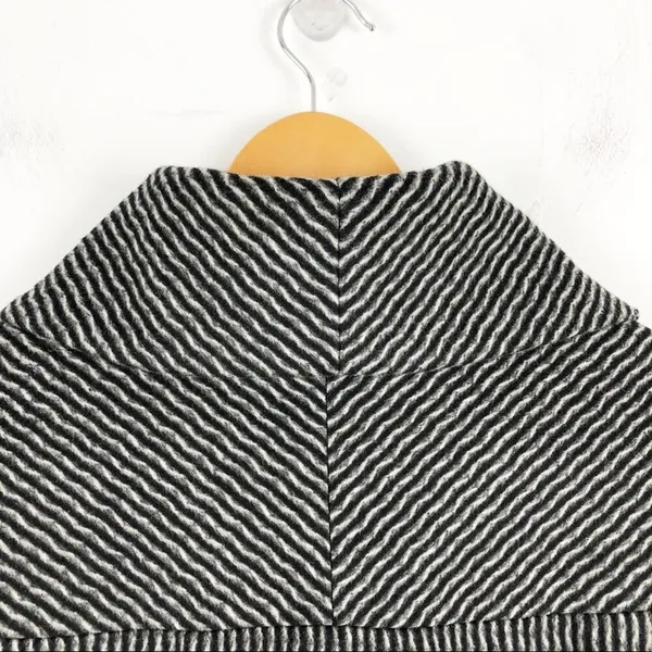 Zara wool retro jacket with big buttons gray and black pattern, wide sleeves M - Image 16