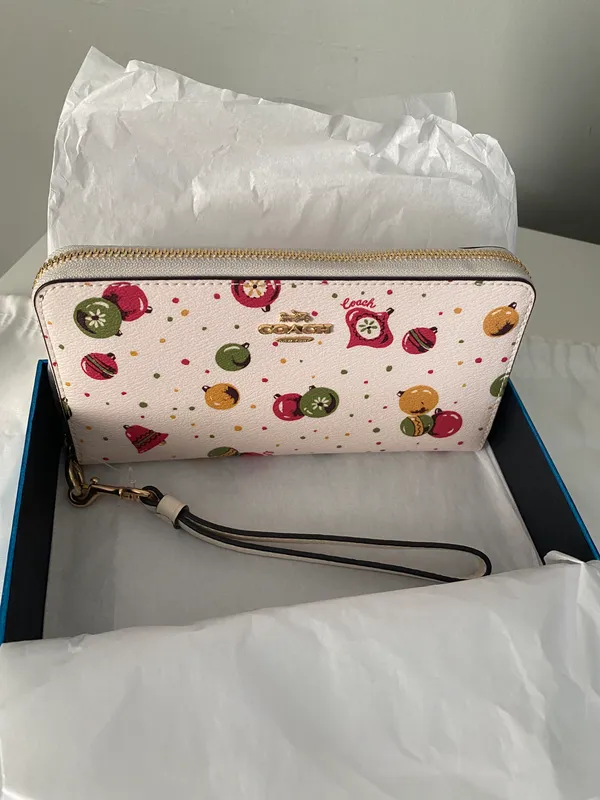 Coach Limited Edición Long Zip Wallet - Image 3