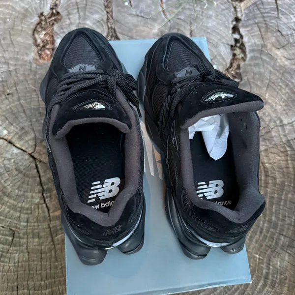 New Balance 9060 women sneakers shoes size 5.5 - Image 6