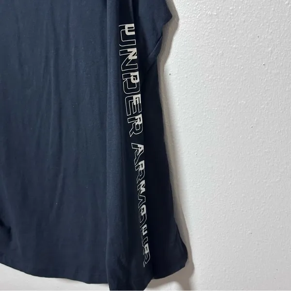 Under Armour Women Black Long Sleeve Loose T-shirt Size Small.‎ - Image 5