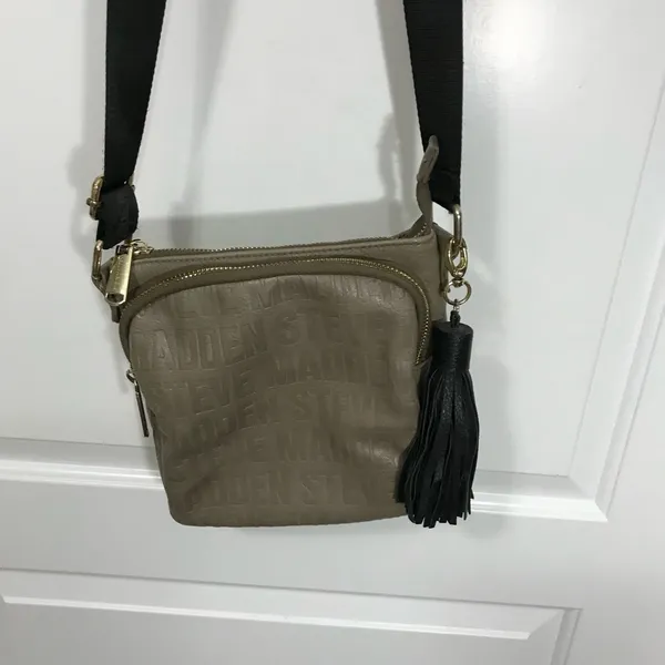 Steve Madden Taupe Faux Leather Crossbody Bag Purse - Image 2