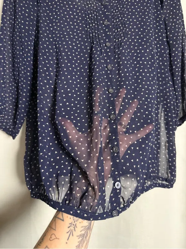 Pins And Needles Navy Blue and White Triangle Print Sheer Blouse Size Medium - Image 6