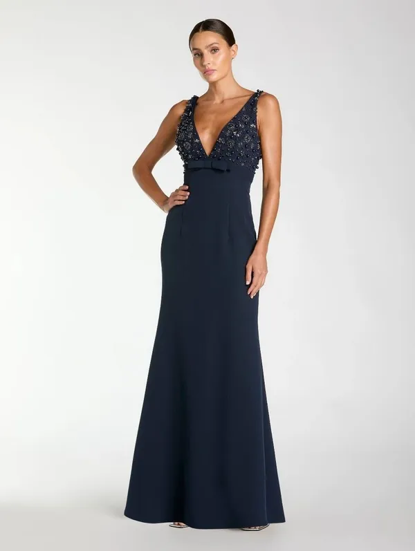 NWOT Mac Duggal 2278 Navy Sleeveless Embellished Crepe Gown With Bow Size 4 - Image 3