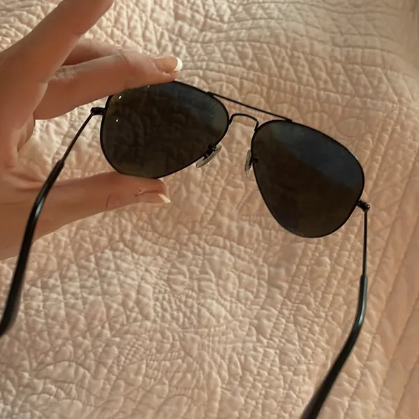 All Black Polarized Ray-Ban Aviators - Image 2