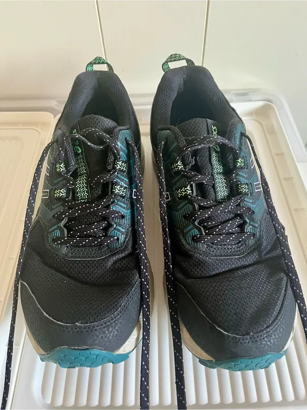 ASICS Gel Venture 9 Running Shoes - Image 3