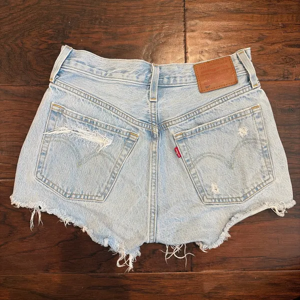 Levi’s 501 Shorts - Image 2