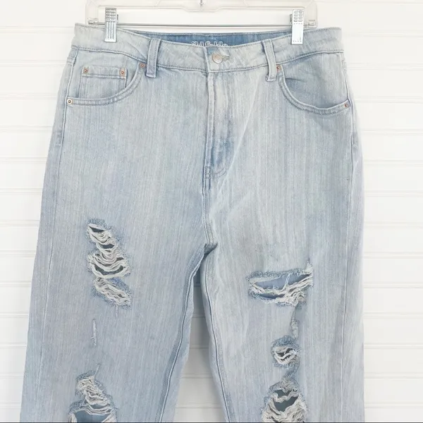 High‎ Rise Mom Jeans Size 12 - Image 3