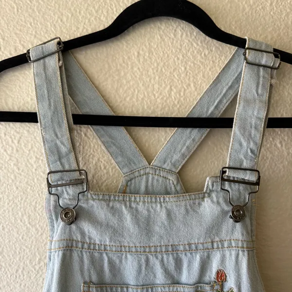 POL Light Wash Denim Short Overalls with Rose Embroidery - Image 5