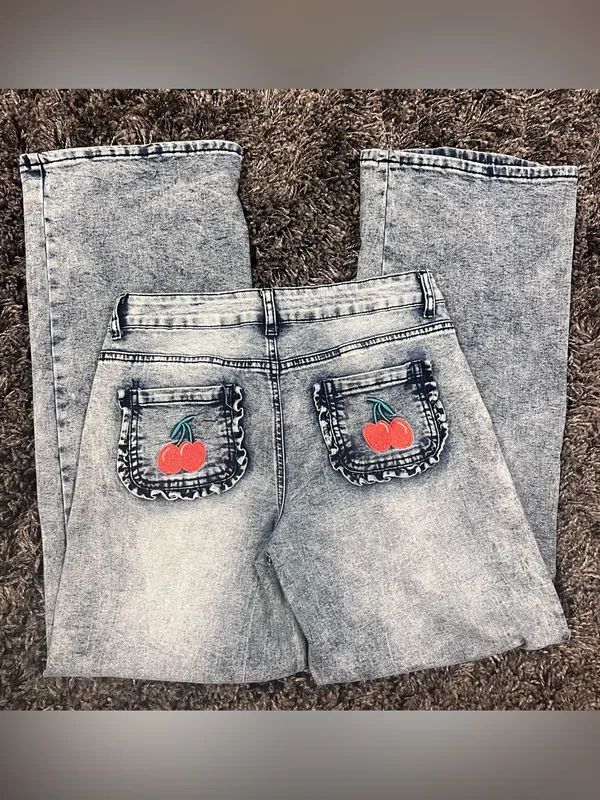 🍒Mode Mistique Embroidered Red Cherry Wide Leg Jeans Size 7/28🍒 - Image 2