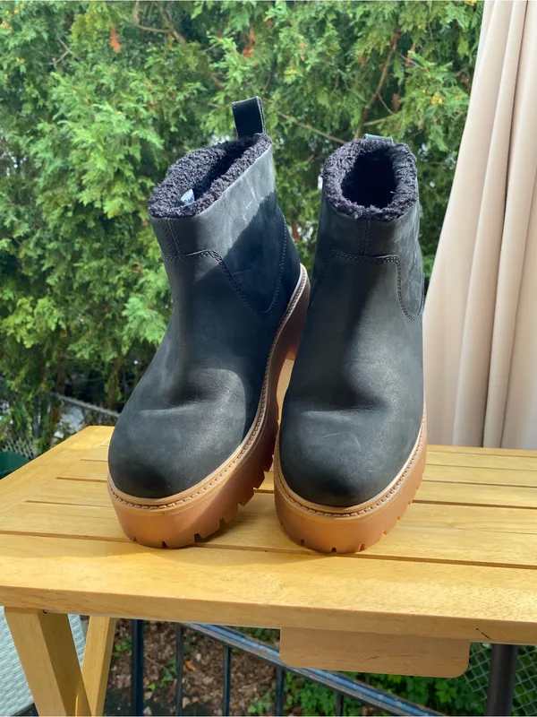 Timberland Nubuck Lug Sole Stone Street Ankle Boot Waterproof and Warm EUC+ - Image 3