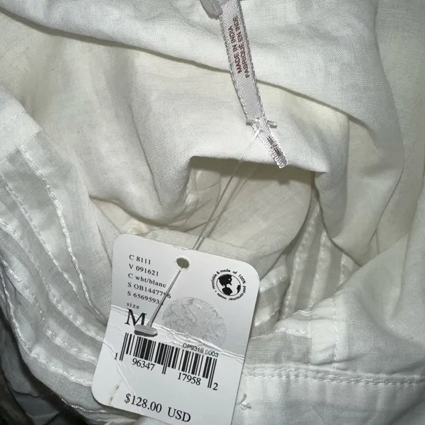 Free People semi sheer white pleated button down shirt Medium NWT - Image 3